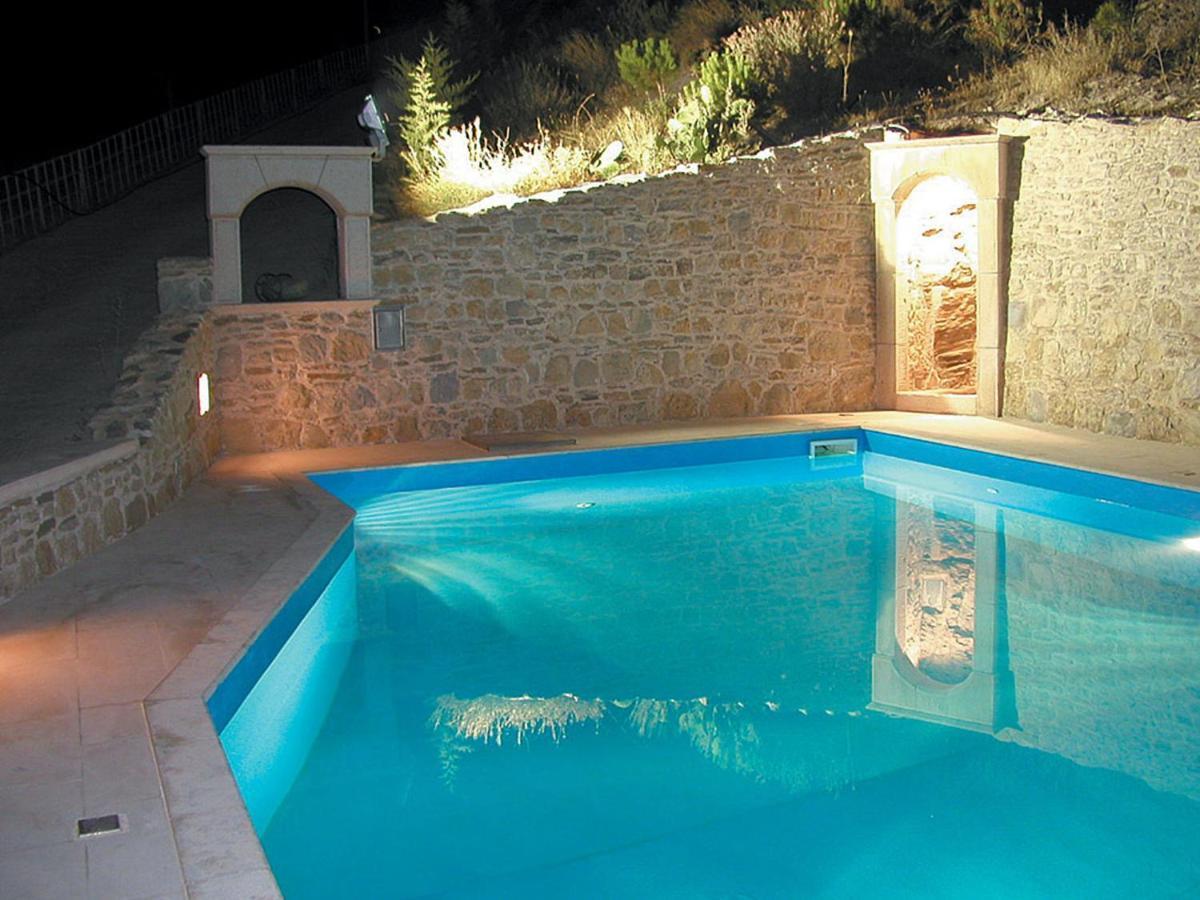 Luxurious Villa In Malades Crete Agios Sillas Exterior photo